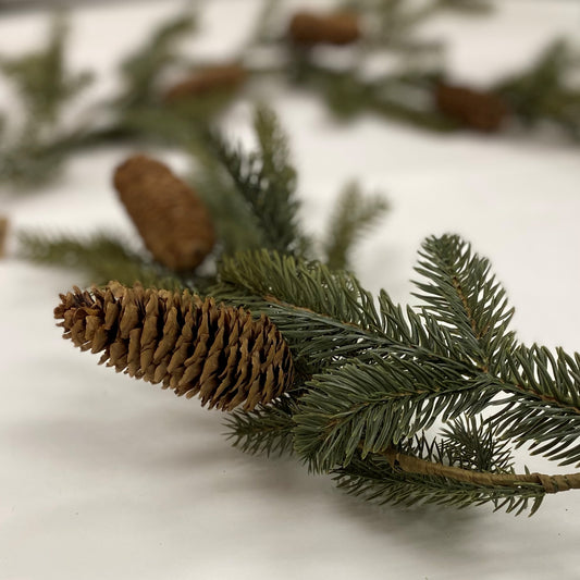 Norway Spruce Garland With Cones