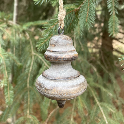 Ornement de toupie gris 3,5"