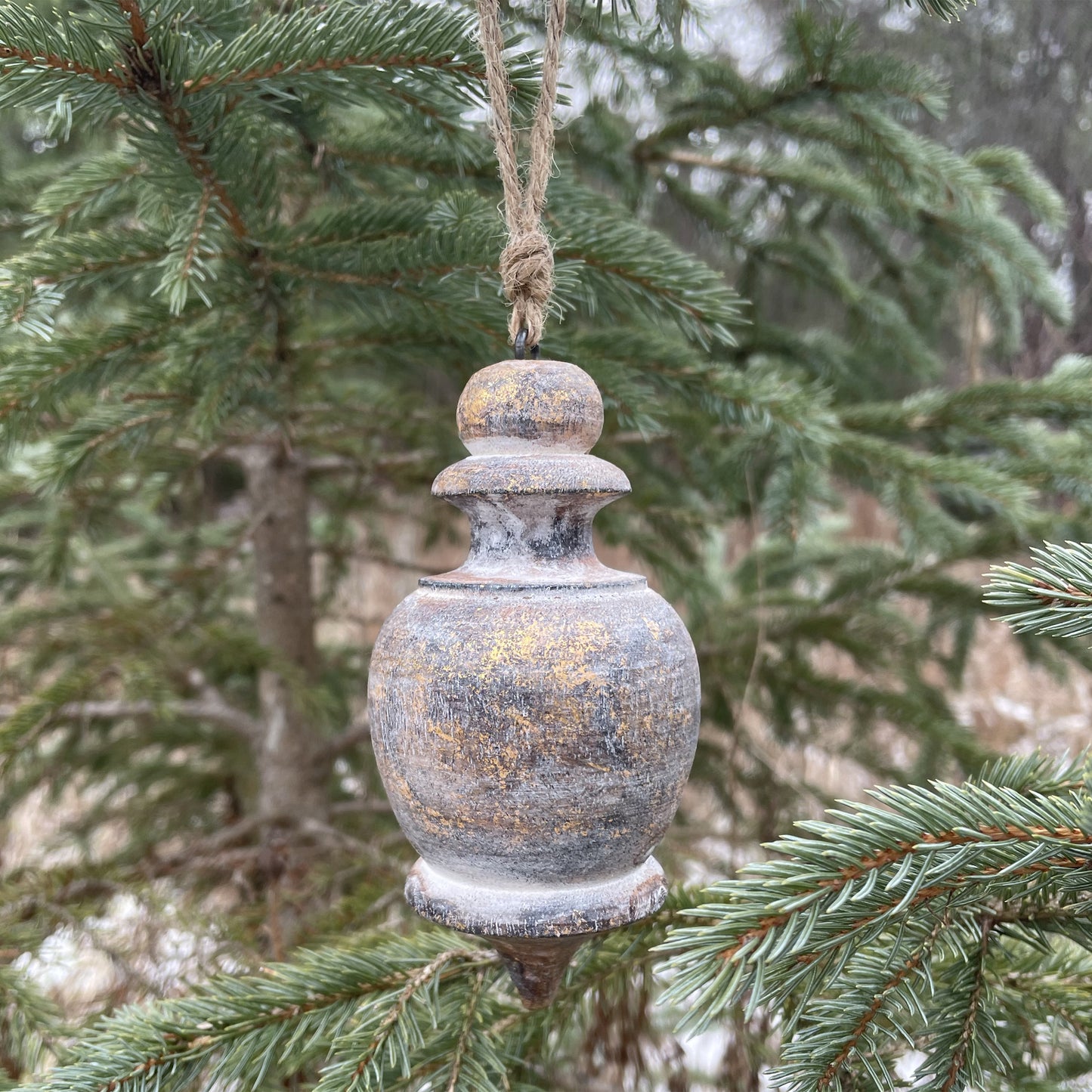 Rounded Spinning Top Ornament 5" Gold Foil