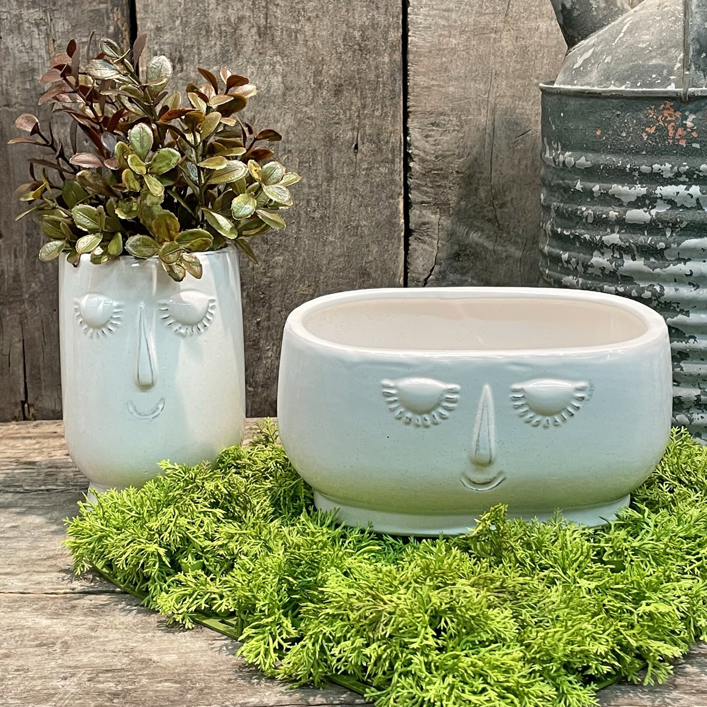 Dreamy Oval Planter in White